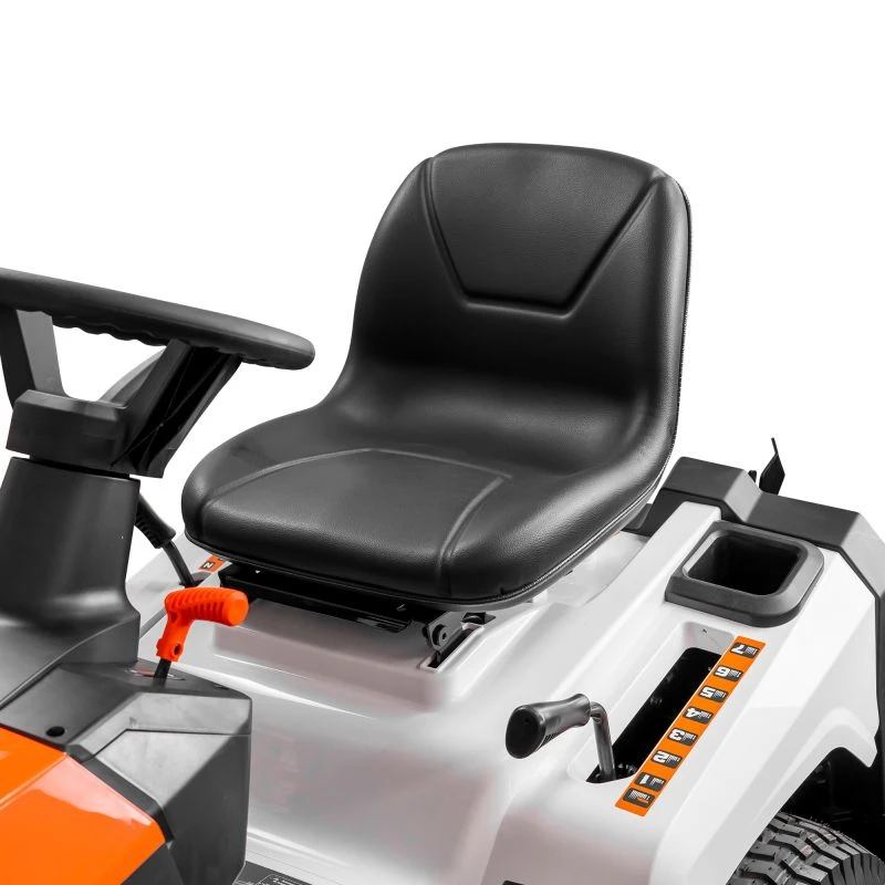 Tractor de Tuns Gazon RURIS RX Explorer 1500 M 15 CP Tractor de Tuns Gazon RURIS RX Explorer 1500 M 15 CP