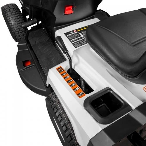 Tractor de Tuns Gazon RURIS RX Explorer 1500 M 15 CP Tractor de Tuns Gazon RURIS RX Explorer 1500 M 15 CP