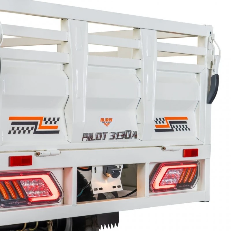Triciclu electric cargo RURIS Pilot 3130A, Motor 3600W, Baterie 72V 58Ah, Autonomie 80 km, Capacitate 603 kg, Frana Fata Disc / Spate Tambur, Display LCD Extra-Large, Alb Triciclu electric cargo RURIS Pilot 3130A, Motor 3600W, Baterie 72V 58Ah, Autonomie 80 km, Capacitate 603 kg, Frana Fata Disc / Spate Tambur, Display LCD Extra-Large, Alb