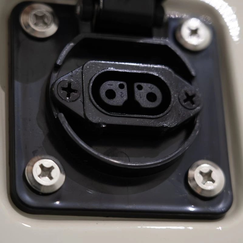 Masina Electrica RURIS Pilot GT500 Alb 2000 W
