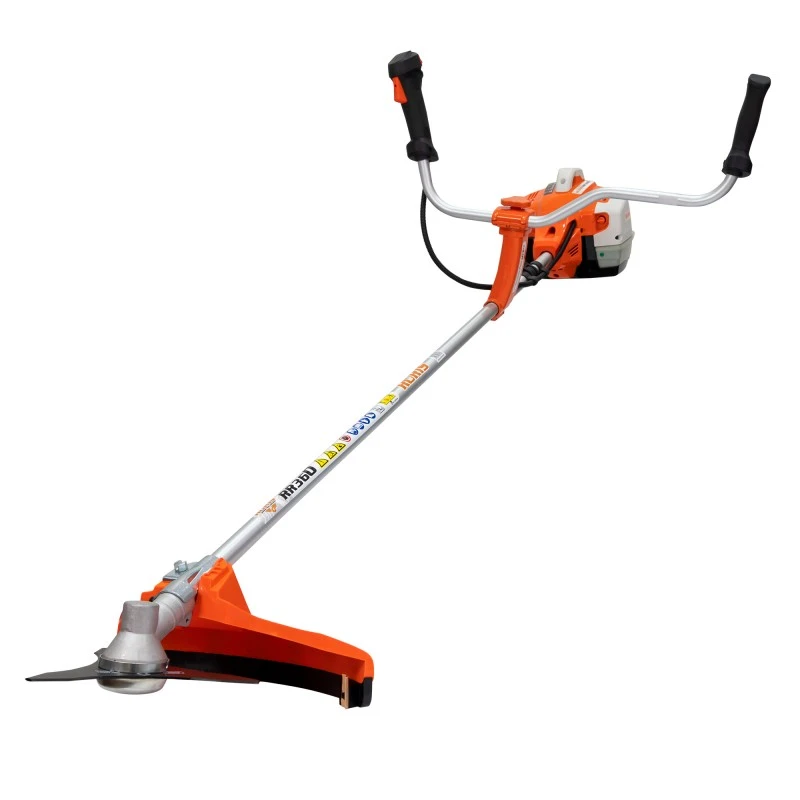 Motocoasa de umar RURIS RR 360 2.4 CP Motocoasa de umar RURIS RR 360 2.4 CP