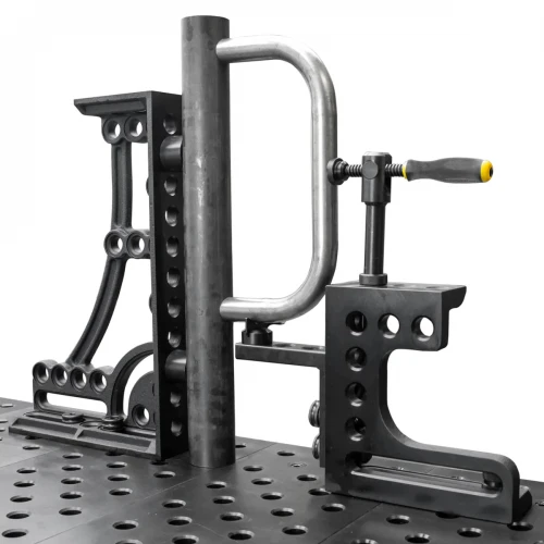 Clema stalp T teava masa sudura, Strong Hand, T28-61416 T-Post Pipe Clamp, Alpha 28, cap pivotant, reglaj 2 directii